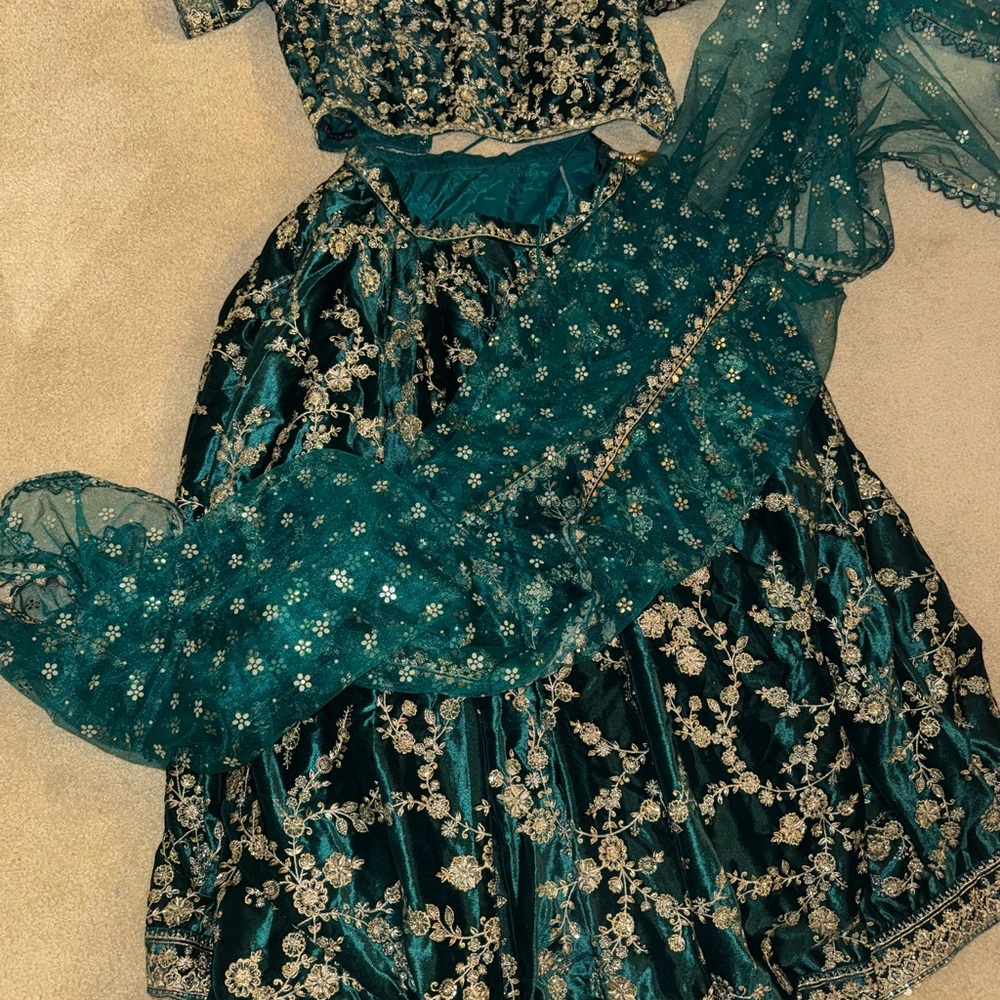 Teal Embroidered Lehenga Choli - Picture 6 of 15